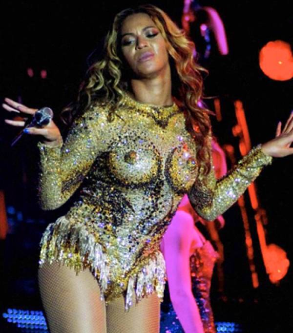 Beyonce tits